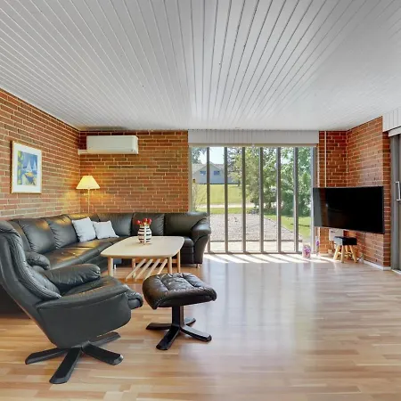 Holiday Nell - 800m From The Sea In Se Jutland *